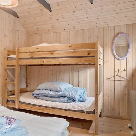 40526-juelsminde-pot-strandby-53 بيت للعطل