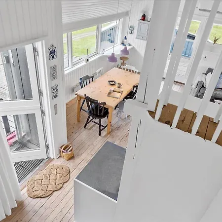 40526-juelsminde-pot-strandby-53 بيت للعطل *