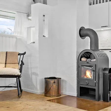 40526-juelsminde-pot-strandby-53 بيت للعطل
